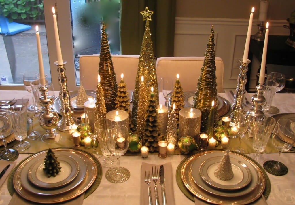 Top Christmas holiday decorating ideas elegant table