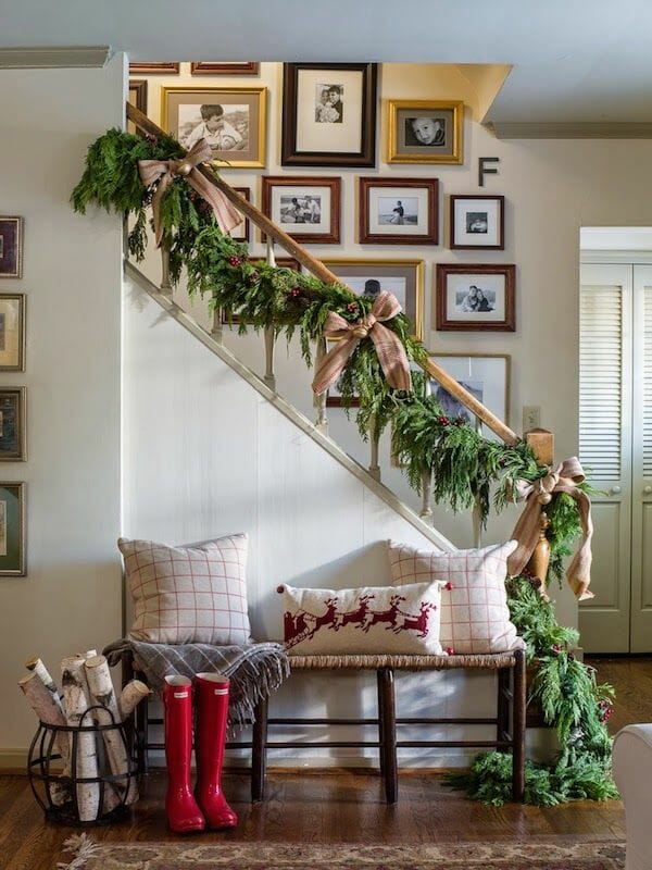 10 Best Christmas Decorating Ideas - Decorilla Online Interior Design