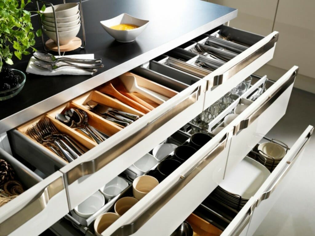 pull-out-kitchen-cabinet-organizers