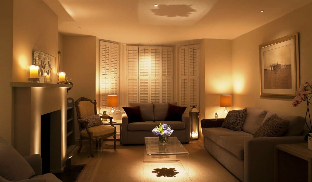 Valentine's Day decor ideas romantic interior design lightingcandle-living-room