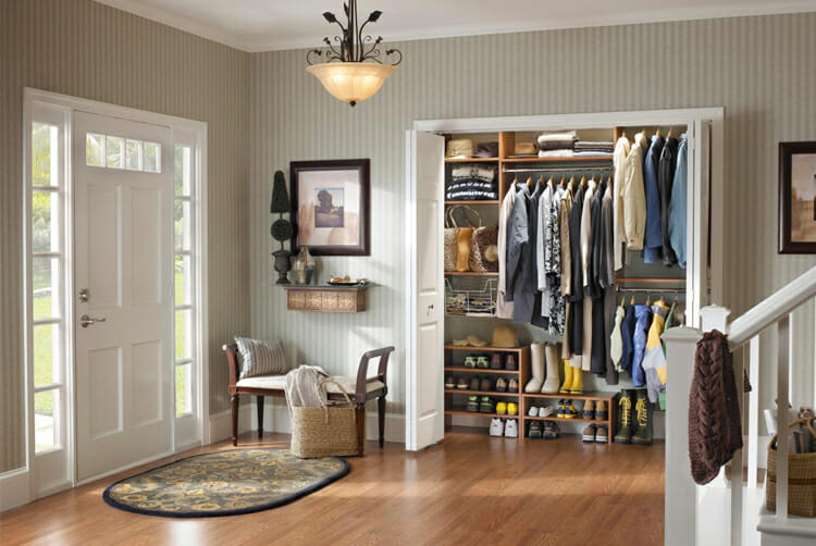 Entryway decorations -Storage