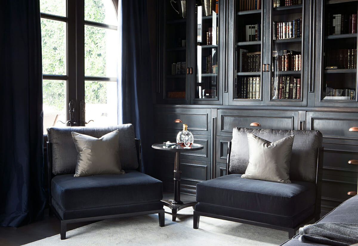 transitional-home-interior-design-study-area-with-navy-chairs-and-metallic-scatter-cushions