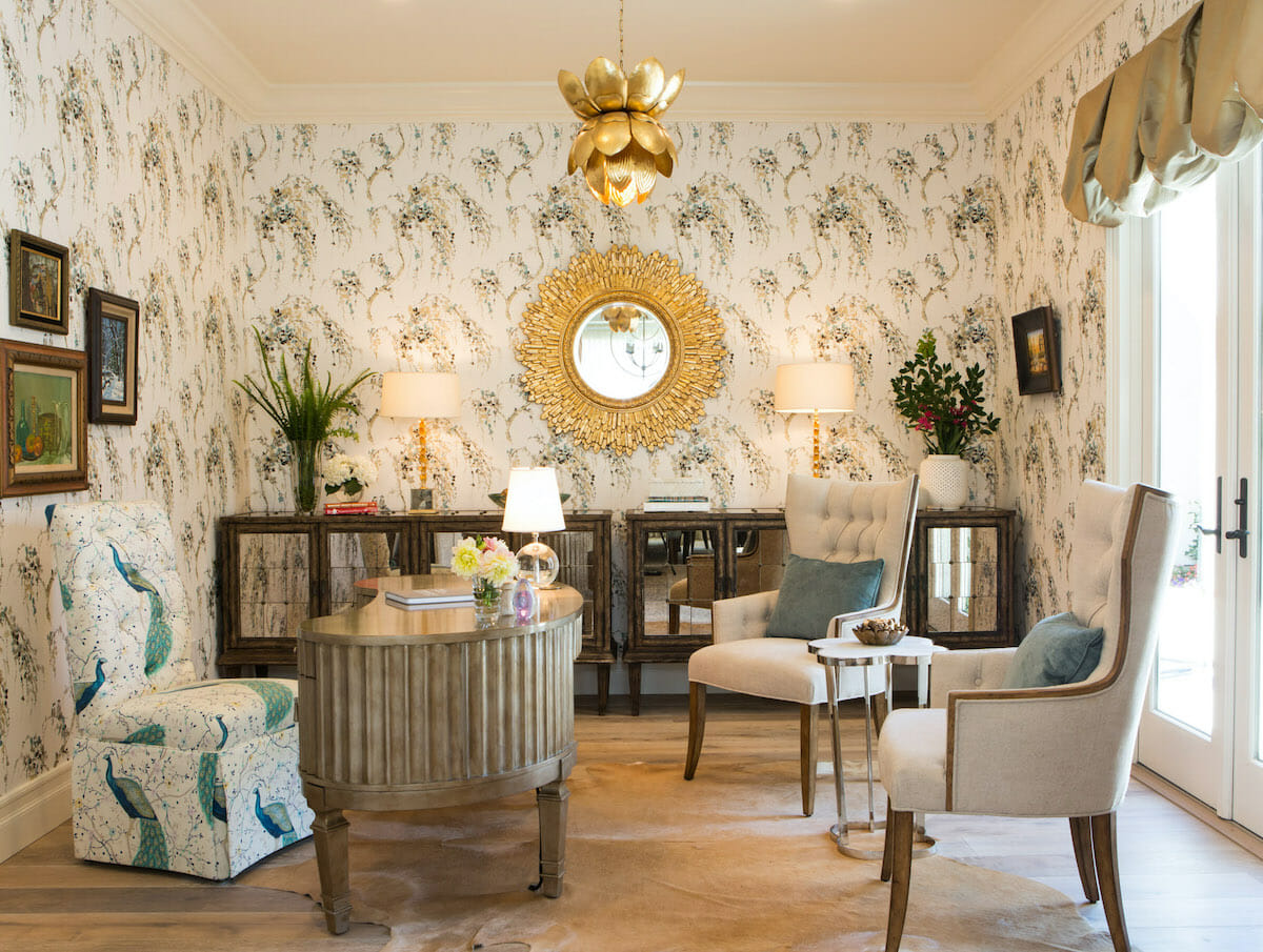 Eclectic traditional style home decor by Decorilla designer, Lori D.