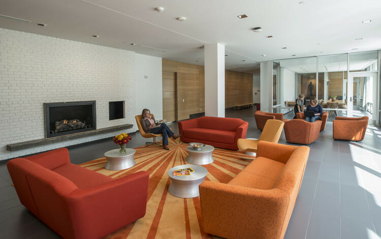 modern-office-design-Online-design-Jessie-G