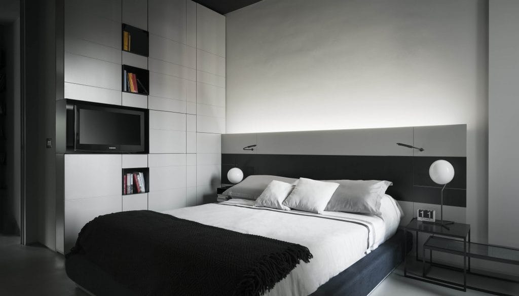 Minimalist hotel room decoration by Decorilla