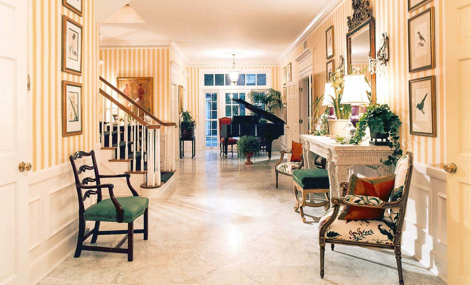 hire-an-interior-designer-in-tampa-Traditional-Foyer