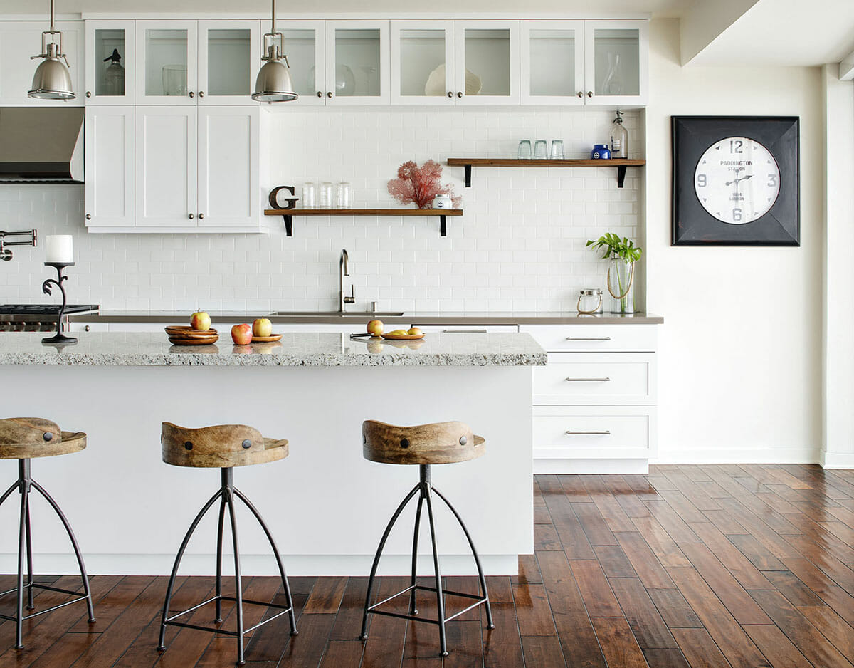 modern-kitchen-with-cottage-style-decor.