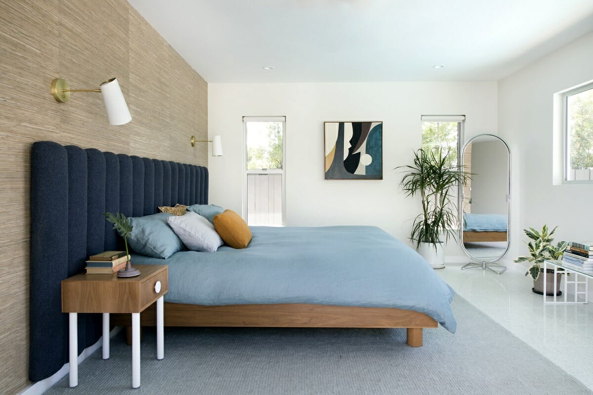 Positive Feng Shui bedroom colors in a modern bedroom - Jamie M