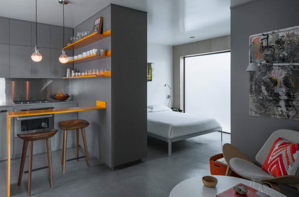 Interier Studio Small Studio Apartment Design: An Interior Designer's Favorite Tips