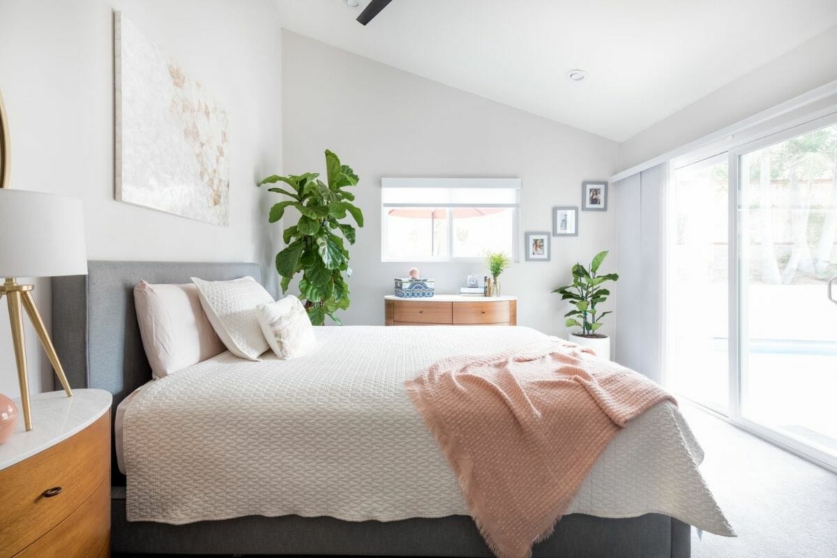 Small bedroom interior design in California