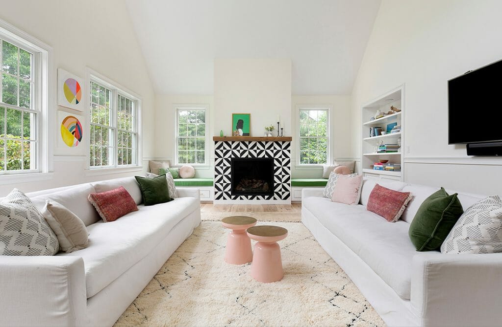 How Can I Decorate My Living Room?