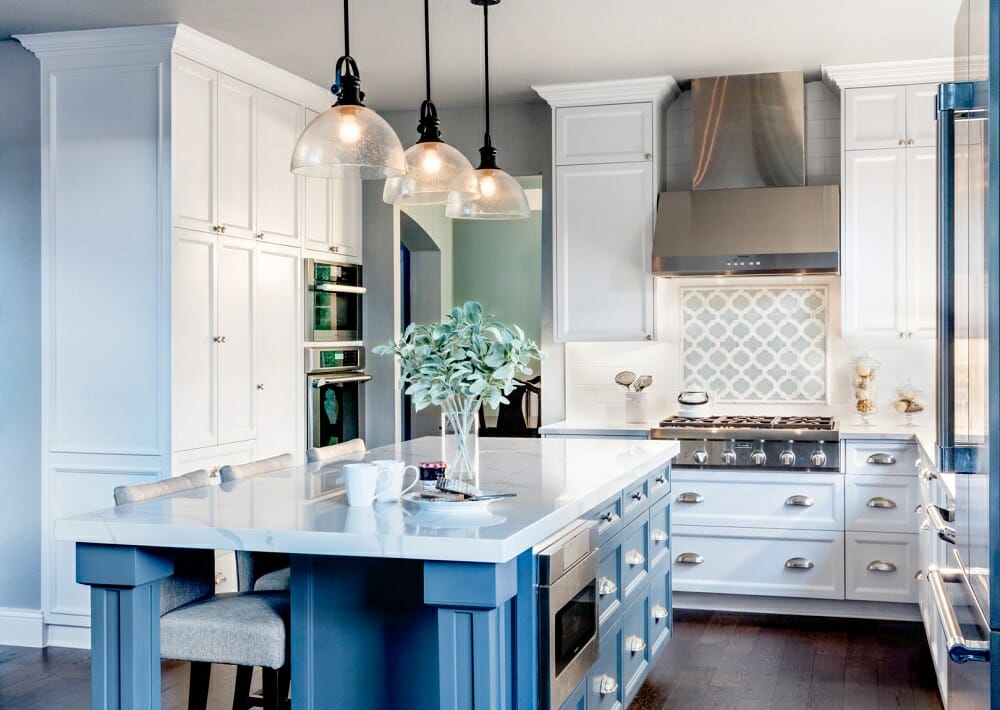 Contemporary farmhouse style kitchen by Allison Jaffe, one of Austin interior decorators