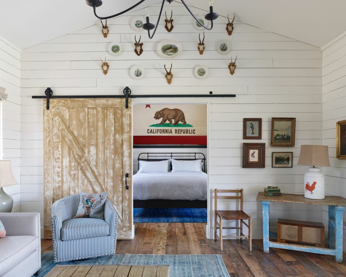 White cabin interior ideas with antique accessories