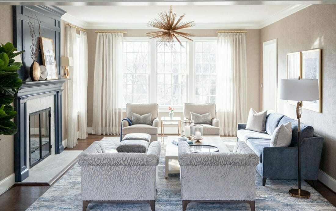 Elegant-formal-sitting-room-by-Michelle-Wenitsky-a-top-interior-decorator-in-Philadelphia