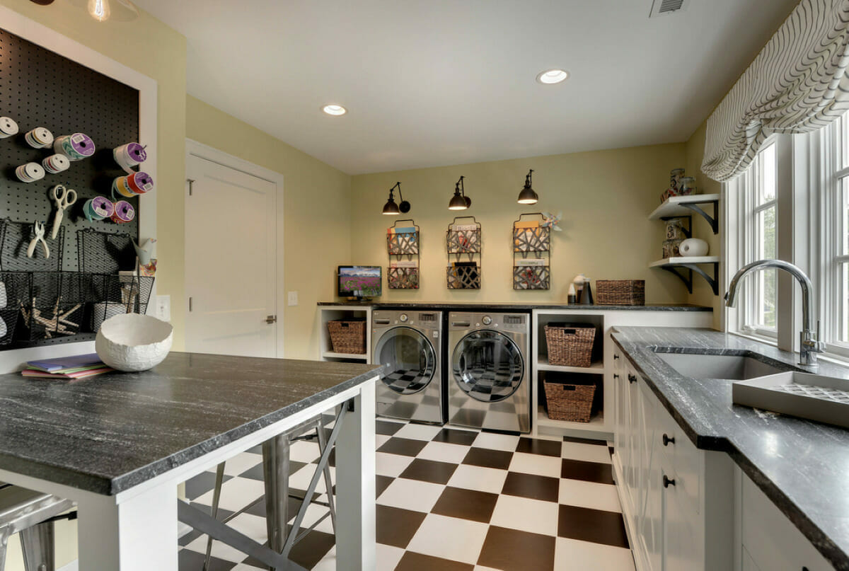 Folding-Space-Laundry-Room-design