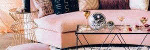 Luxe new year's eve decoration ideas with disco balls for a living room