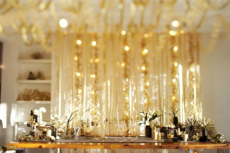 Decorate for New Year's Eve: Expert Ideas from Interior Designers