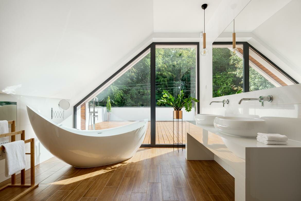 Freestanding-soaking-tub-as-popular-bathroom-design-trend-2021