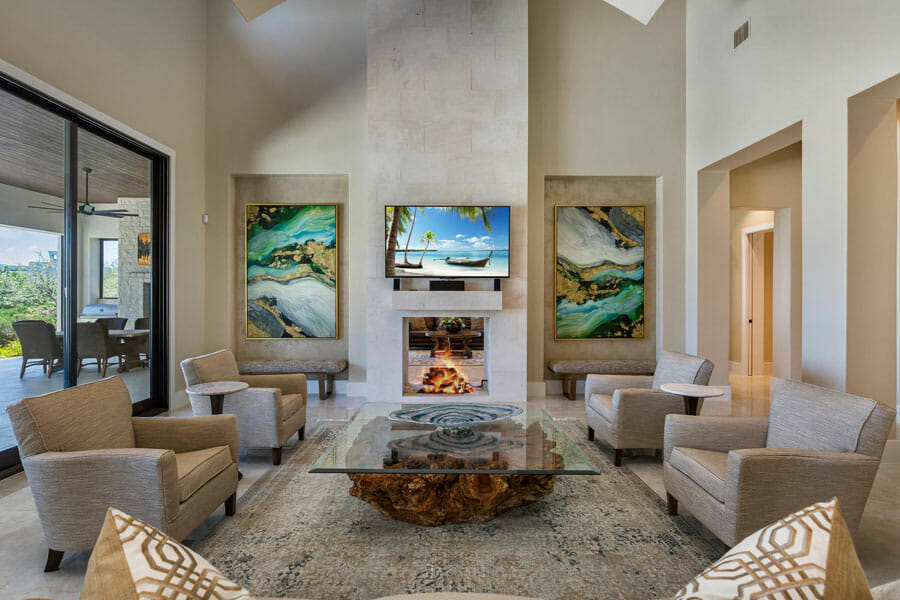 Modern living room by one of the top San Antonio interior designers, Interior edge