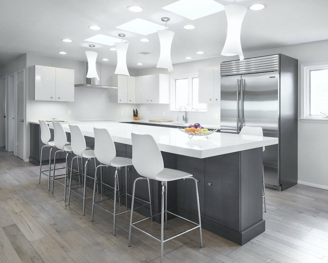 Minimal kitchen by okc interior decorator karen black