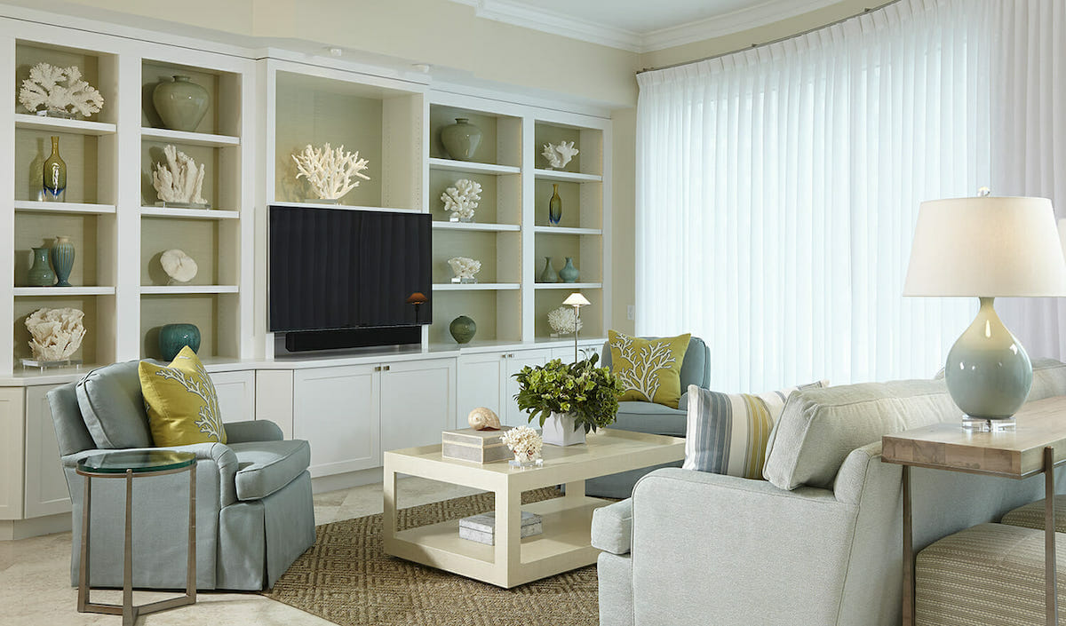 Themed-bookshelf-decor-ideas-for-living-room