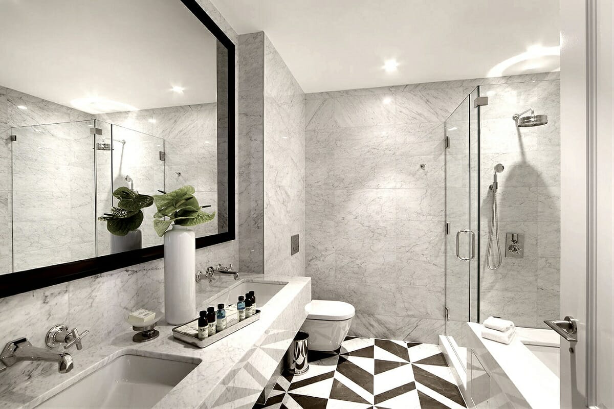 Modern bathroom interior design by Joseph Ginsberg