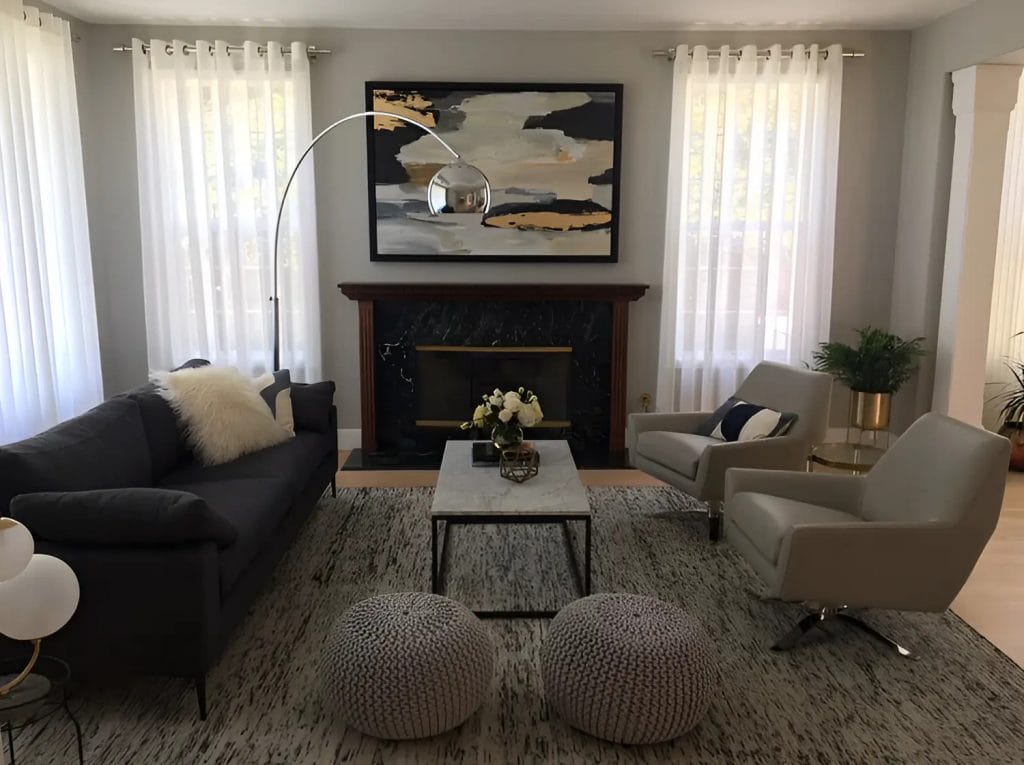 Eclectic living room design by Decorilla interior decorator Ani Khachatryan.