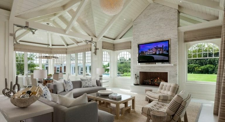 Beach Interior Design: How to Create a Resort-Worthy Home - Decorilla ...