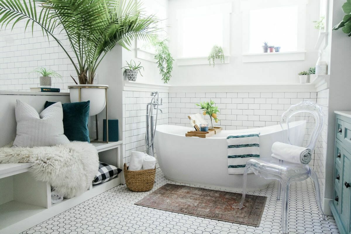 Romantic bathroom ideas - Casey H.