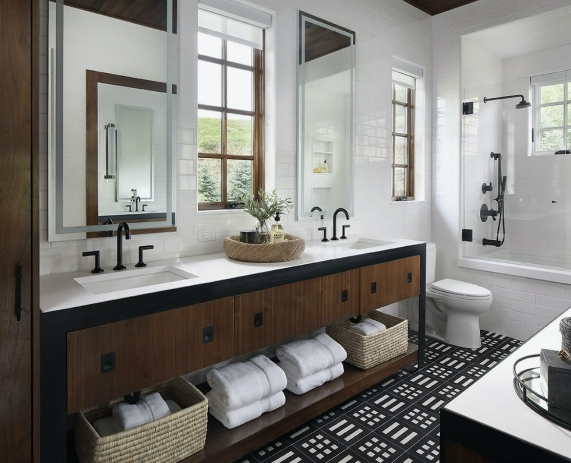 Master bathroom decor ideas by Decorilla designer, Jillian Z