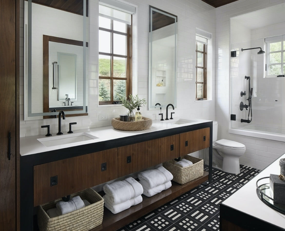 10 Master Bathroom Design Ideas for a Spa-Worthy Bathroom - Decorilla