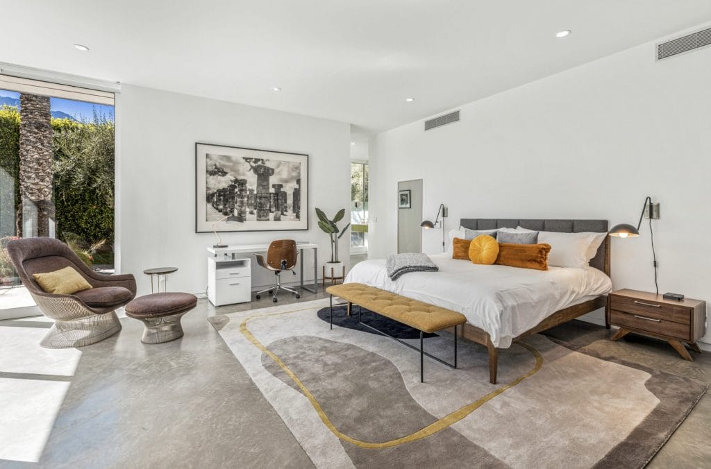 Mid-century modern bedroom interior design by Decorilla designer, Sadie M.