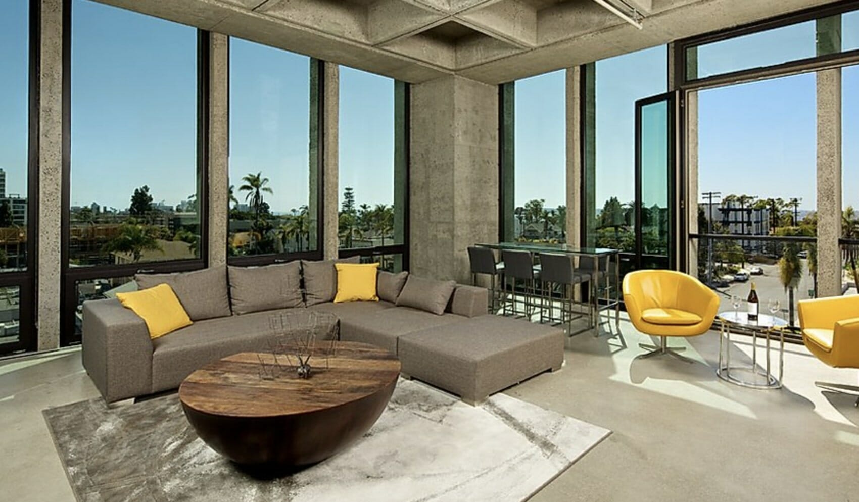 Modern industrial loft by one of the best interior desing companies in San Diego - decorilla