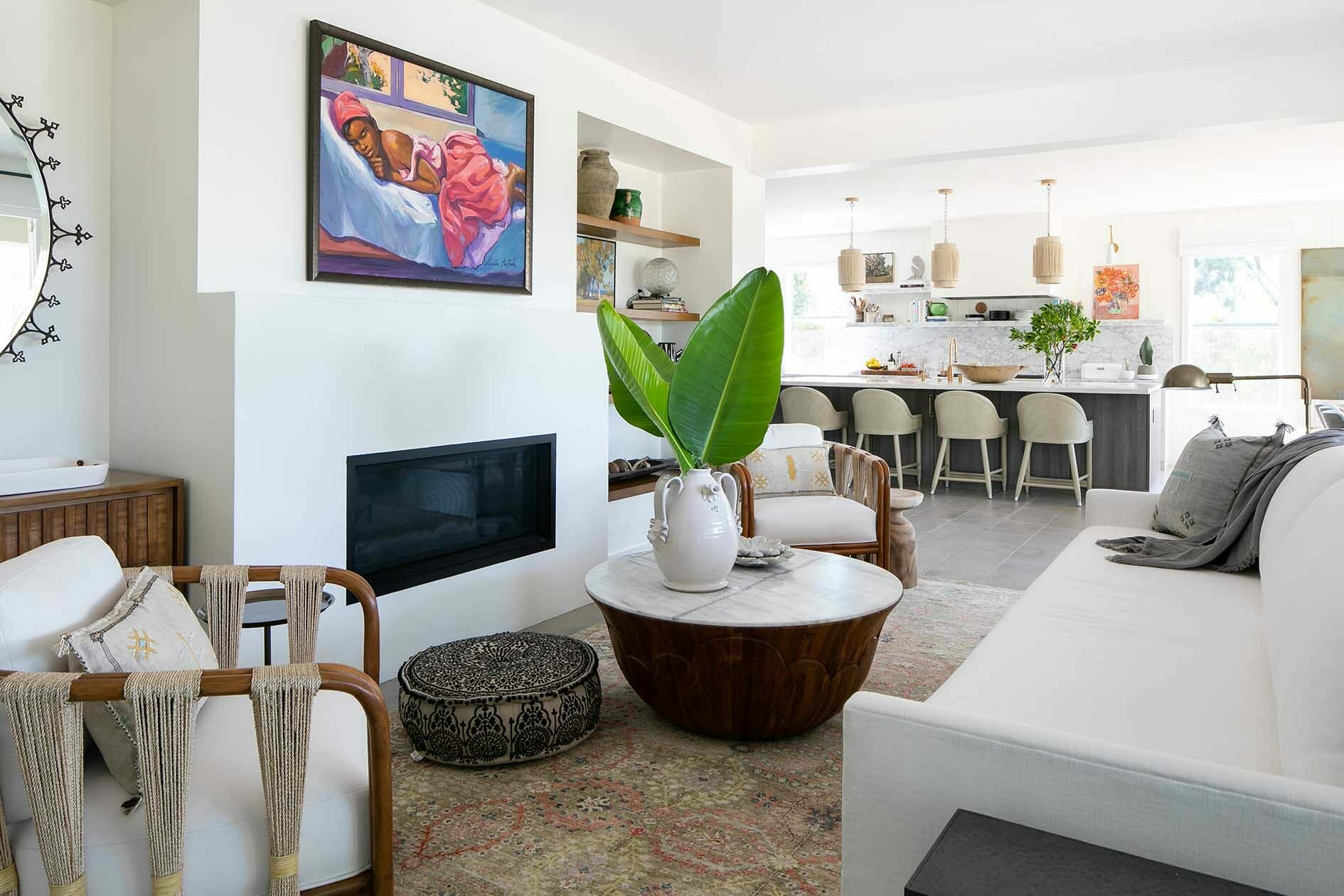 San diego interior decorators modern living room by Trady-Lynn