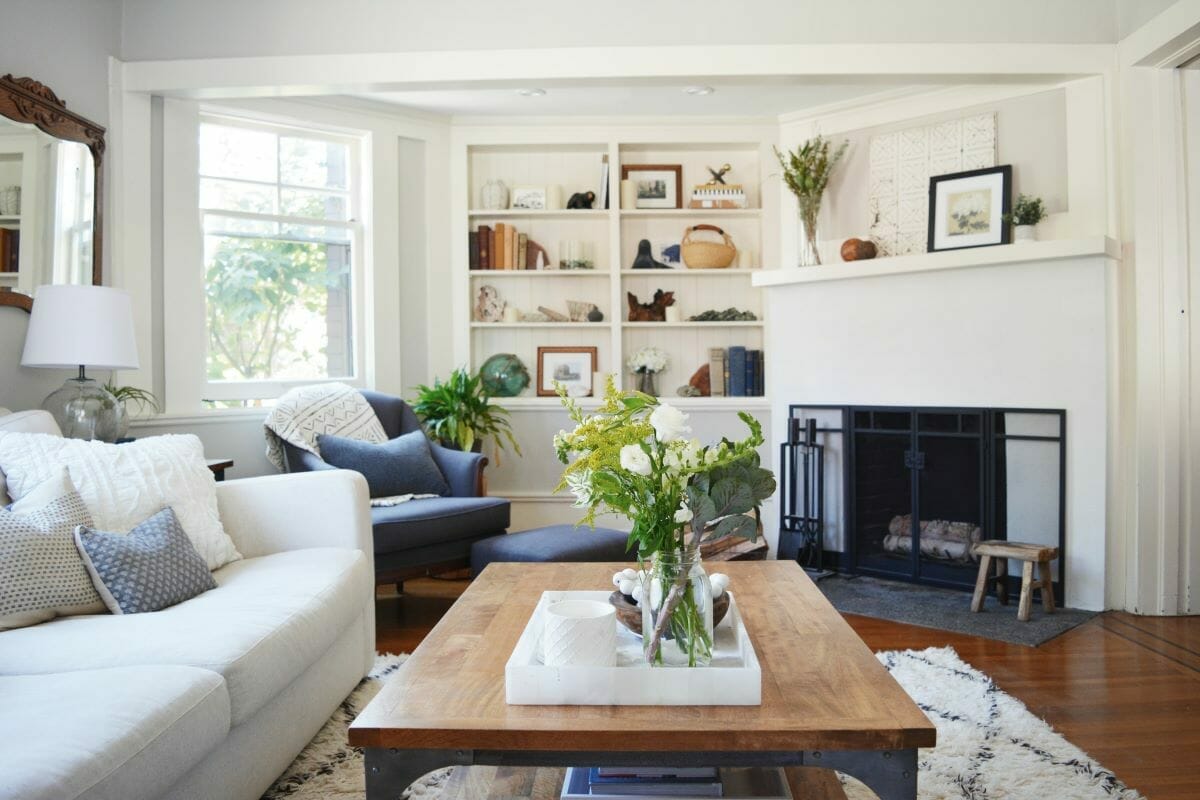 Traditional-living-room-by-Interior decorator san francisco-Angela-S1
