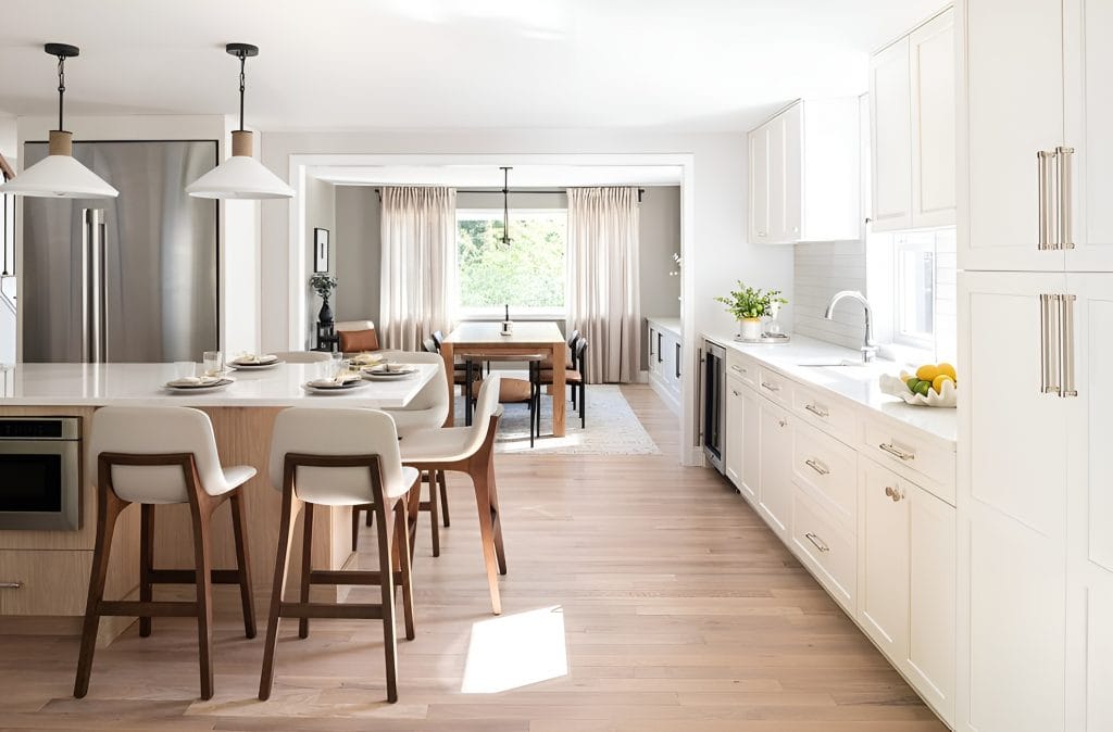 Contemporary Scandinavian decor in a kitchen and dining room by Decorilla designer, Cristiane P_jpg