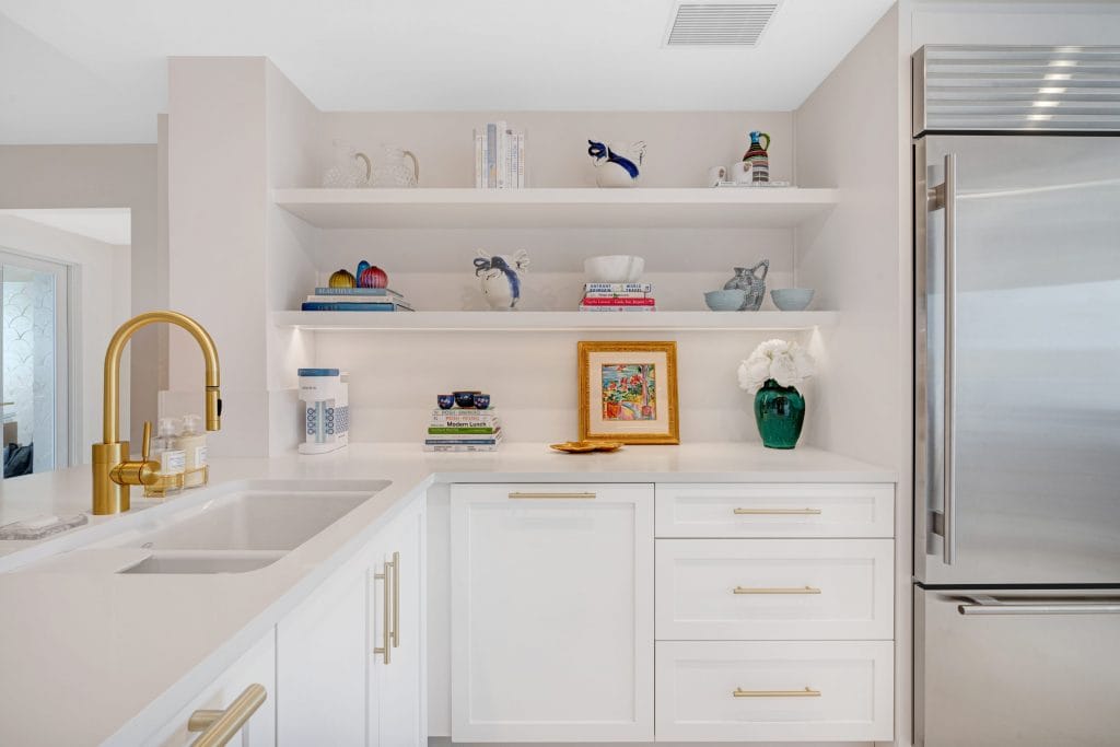 Scandinavian style kitchen decor by Decorilla designer, Michael J.