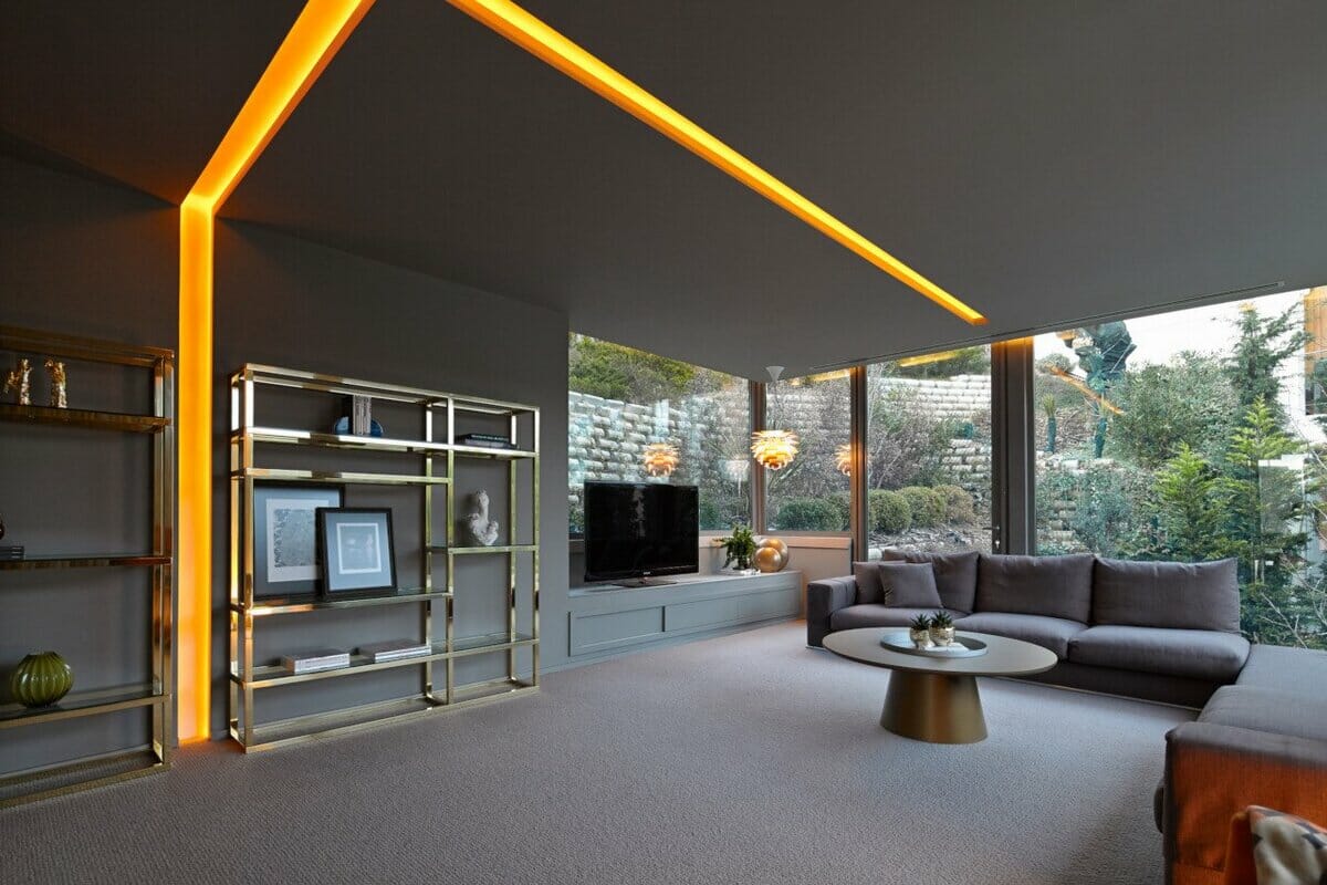 Statement lighting trends in a living room by Decorilla designer Meric S