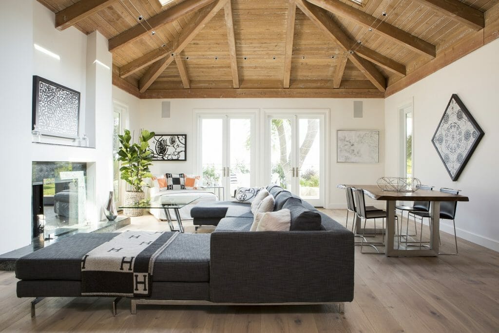 Family-Friendly Living Room Ideas for Childproof Design - Decorilla ...