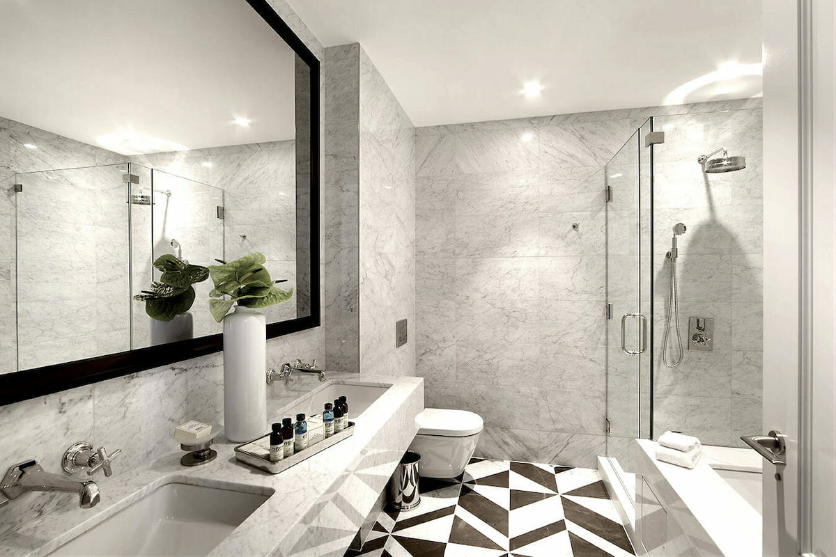 classy ideas for decorating a bathroom by Decorilla