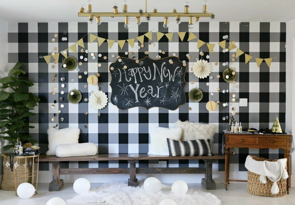New Years decorations - Classy Clutter