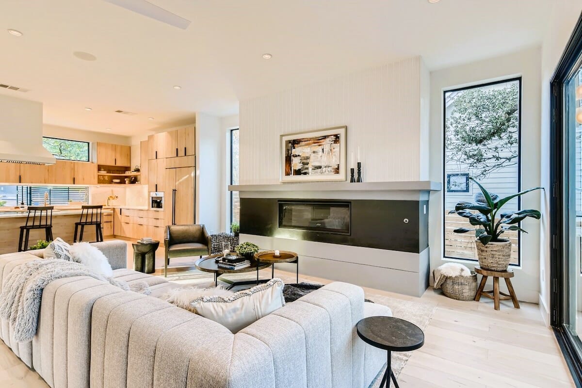 Living room by Decorilla top interior designers Lafayette LA