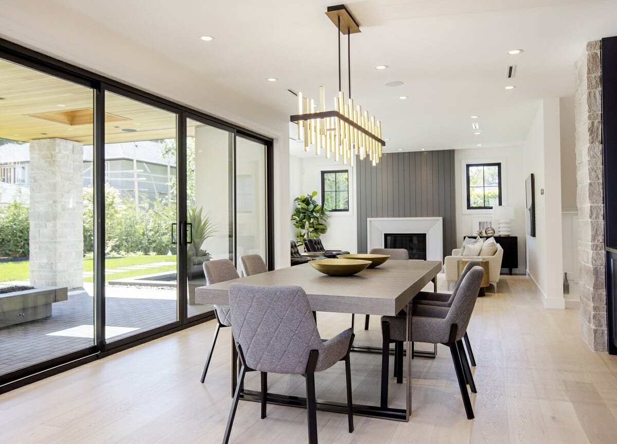 Modern classy dining room and contemporary table light by Dina H