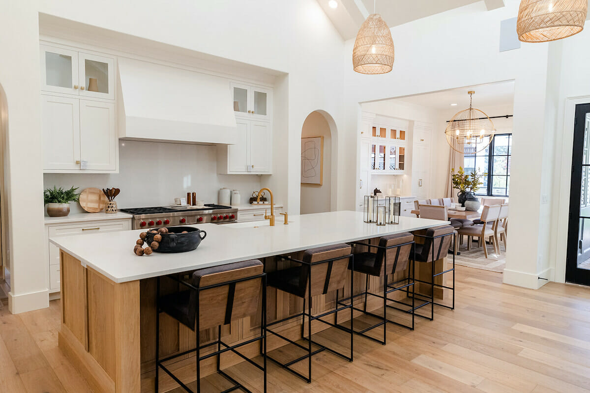 Kitchen Island Selection and Decoration