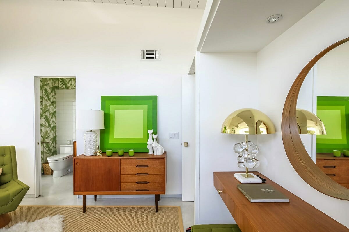 Organization tips for modern style bedroom interior design