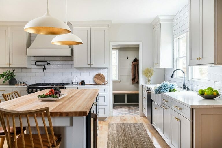 12 Top Eat-In Kitchen Ideas for Bonus Dining Space