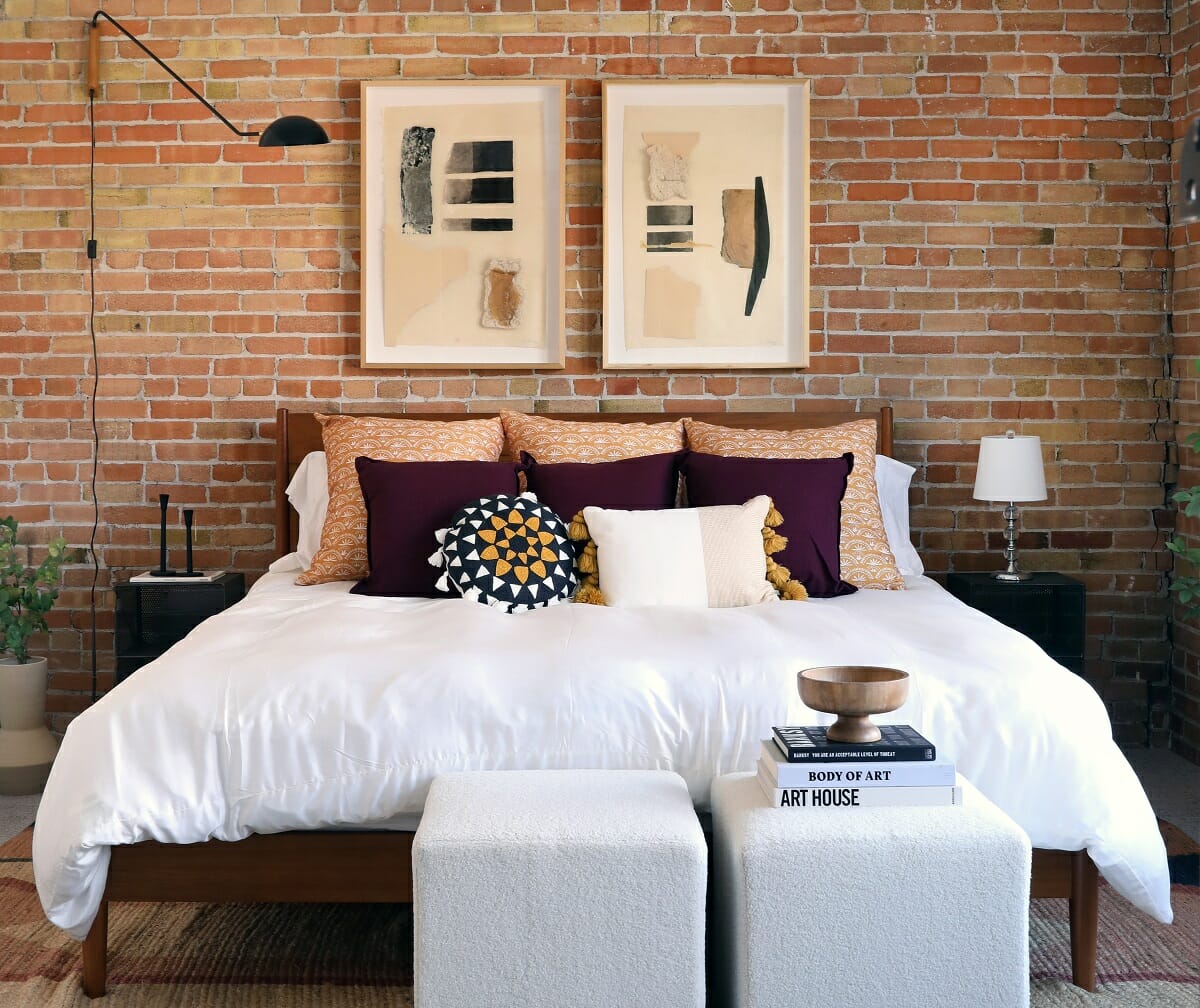 Industrial bedroom design with comfy bed inspiration