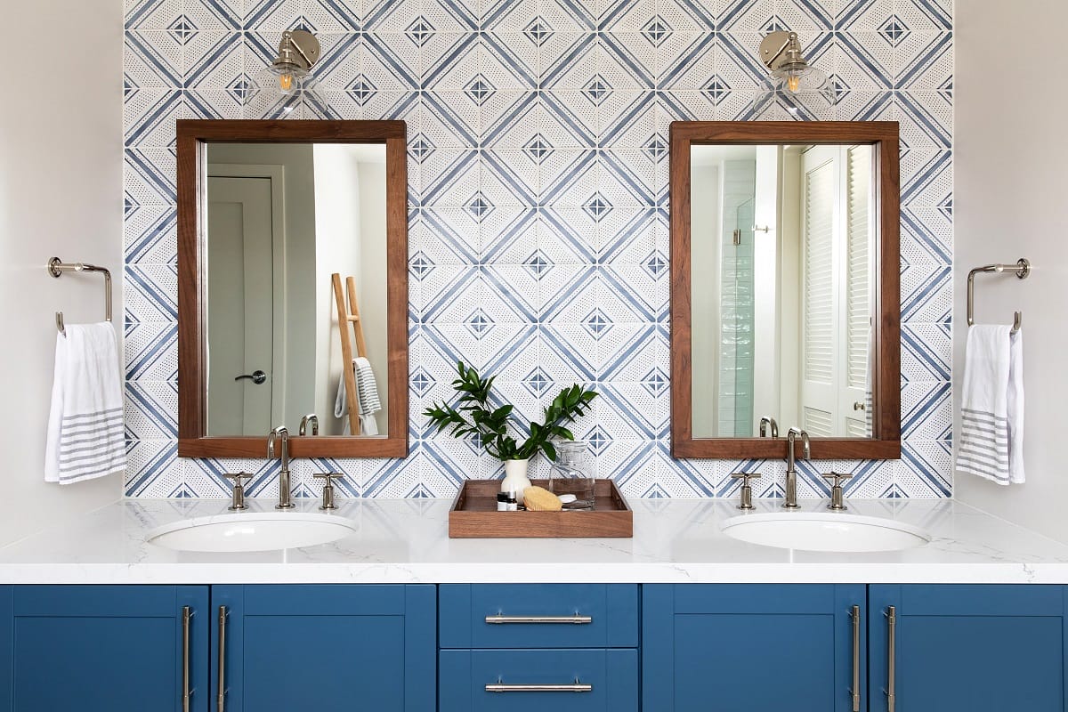 Small bathroom remodel guide