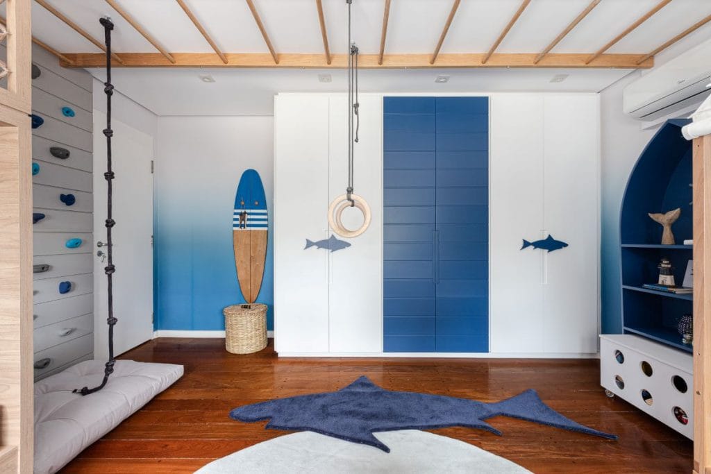 Beachy bedroom design ideas for teens by Decorilla