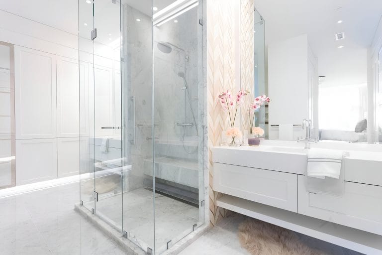 Open-Concept Bathroom Ideas That Redefine Relaxation Spaces - Decorilla ...